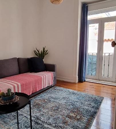 Charming Central Apartment To Rent Лиссабон Экстерьер фото